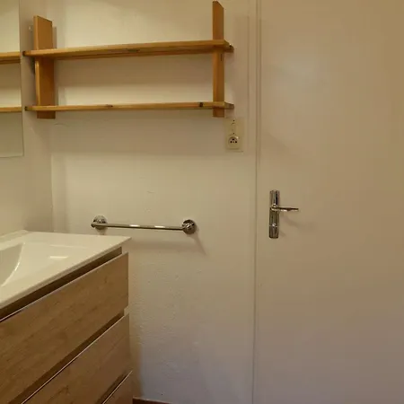 Maison Avec Jardin, 5 Couchages, St Pierre La - Lave-vaisselle, Lave-linge, Animaux Acceptes - Fr-1-229d-211 *